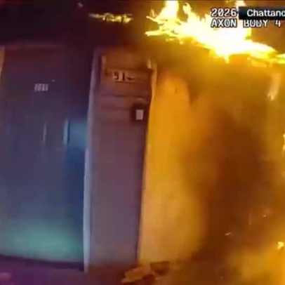 Policial resgata crianças de apartamento em chamas no Tennessee