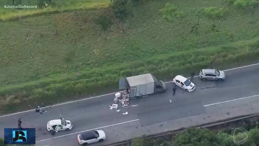 Criminosos roubam carga de remédios contra câncer na Grande São Paulo