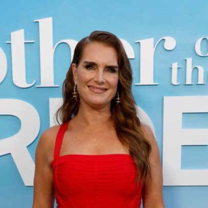 Brooke Shields critica indústria da beleza e diz sentir-se mais sexy agora