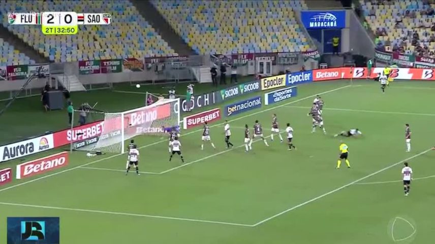 Jogadores do Fluminense comemoram gol na partida contra o São Paulo