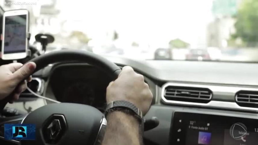 Taxistas e motoristas apps terão crédito com juros menores para trocar carro