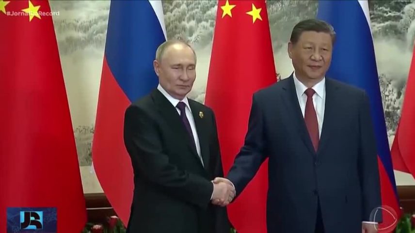 Putin chega à China para se reunir com Xi Jinping uma semana após visita de Trump a Pequim