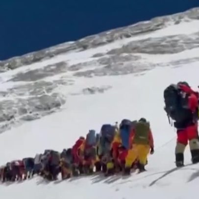 274 alpinistas atingem o topo do Everest em um único dia