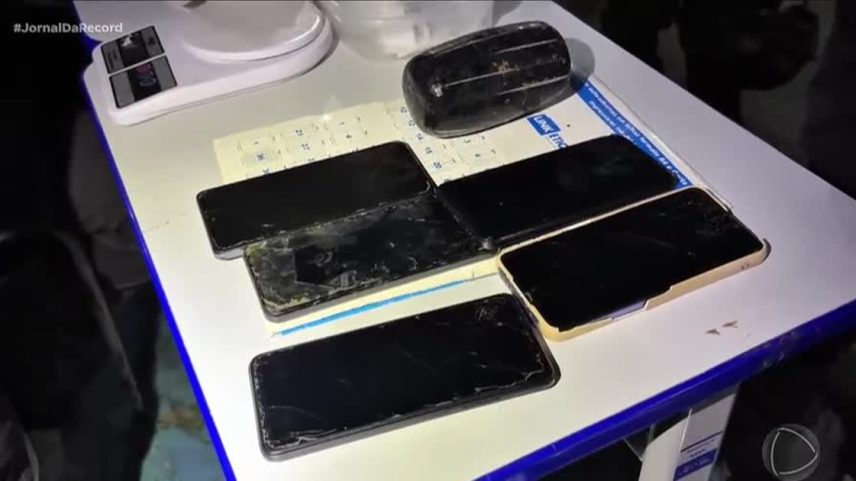 Mais de 500 celulares são encontrados escondidos em celas de presídios em todo o país