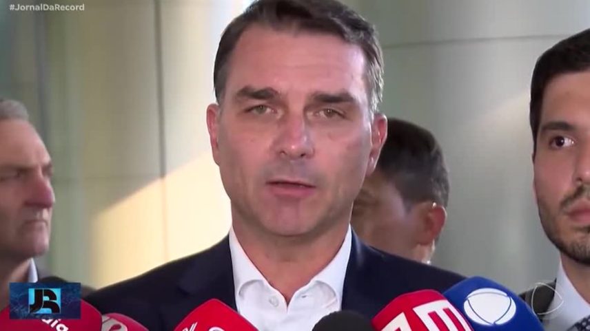 Pré-candidato à Presidência da República, Flávio Bolsonaro está em Washington, nos EUA