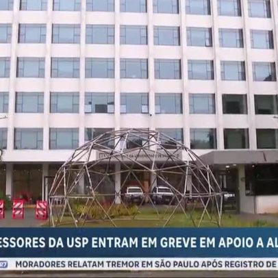 Professores da USP aderem à greve iniciada por alunos há quase 45 dias