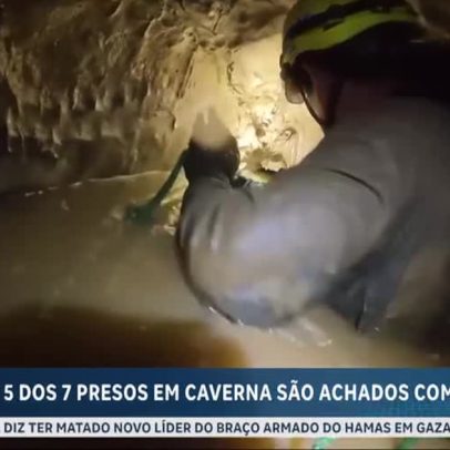 Socorristas resgatam cinco pessoas vivas presas em caverna no Laos