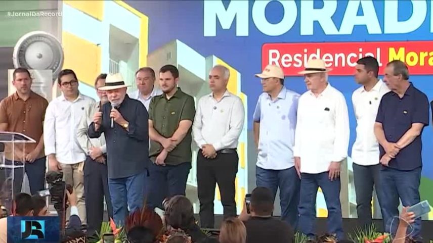 Governo federal entrega mais de 500 casas populares em Manaus (AM)