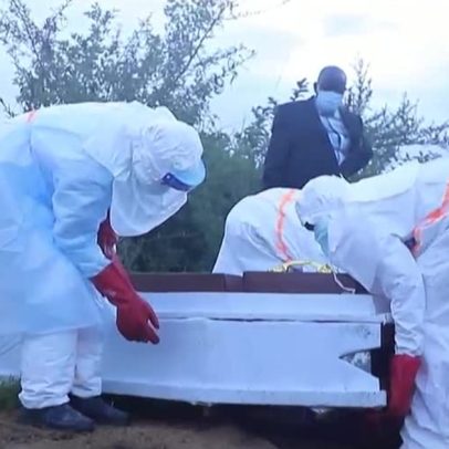 Avanço do Ebola na África leva países a fechar fronteiras e impor restrições a viajantes