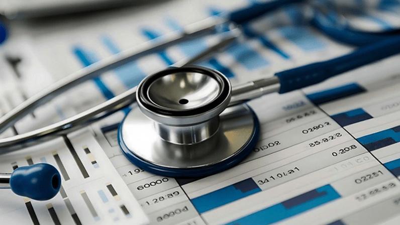 Decisão afasta abusividade em reajuste de plano de saúde por faixa etária.