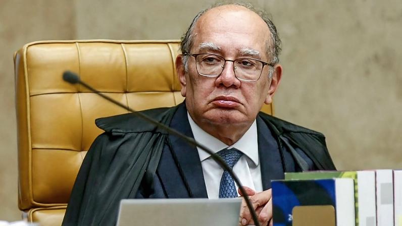Gilmar pede vista e suspende julgamento de devolução de tributos inconstitucionais.