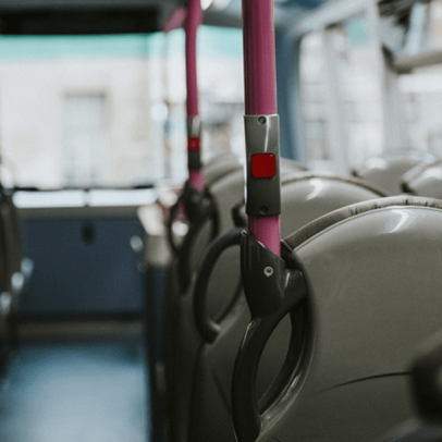 STJ mantém indenização de R$ 200 mil a criança atropelada por ônibus