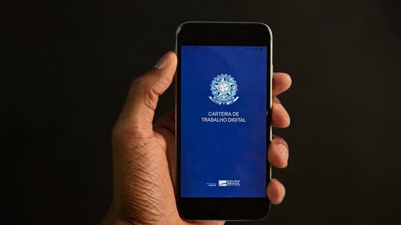Incide contribuição patronal sobre terço de férias.