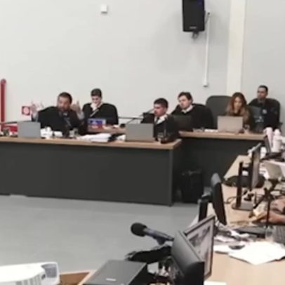 Advogado provoca promotor em júri ao dizer Obrigado por me seguir.