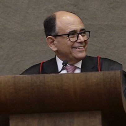 Corregedor do TSE exalta democracia e parabeniza novo presidente