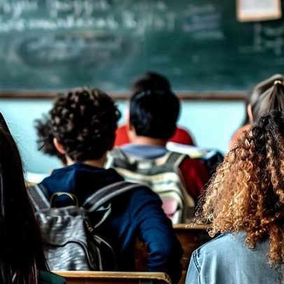 Pai é condenado à prisão por críticas a atividade sobre religião de negros na escola
