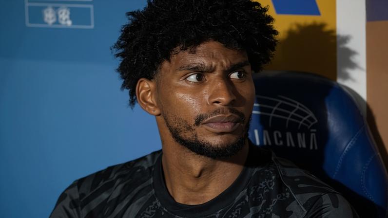 Hugo Souza esteve fora da lista de convocados da seleção para a Copa de 2026