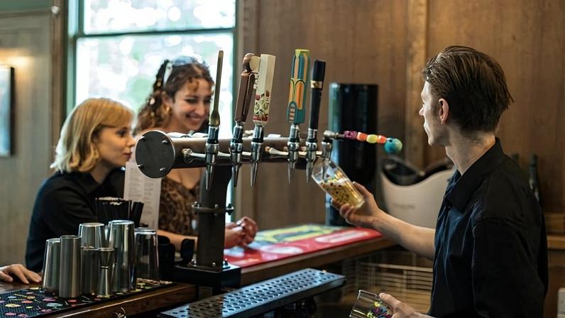 Drinks Trust lança nova campanha de apoio à saúde mental