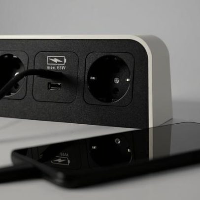 Juice jacking: o que é e como funciona a ameaça das portas USB