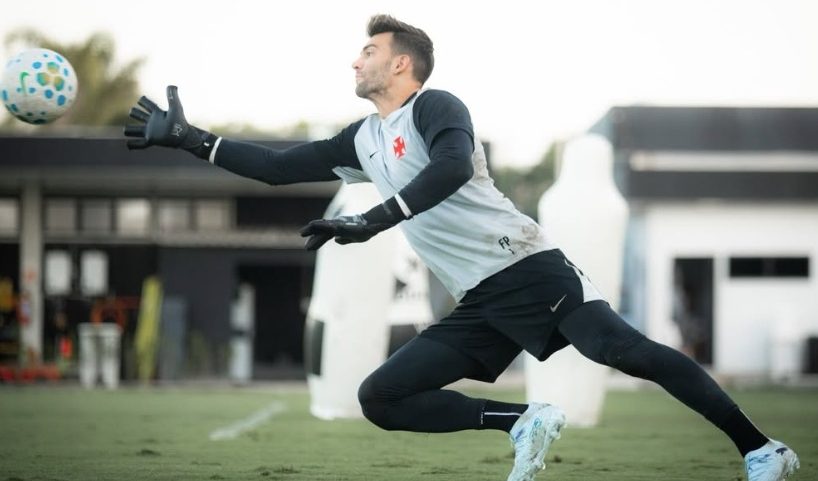 Vasco x Paysandu onde assistir, escalações e arbitragem