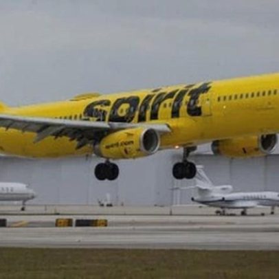 Spirit Airlines suspende todos os voos a partir deste sábado