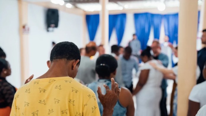 Culto em uma igreja na Colômbia (Foto representativa: Portas Abertas)