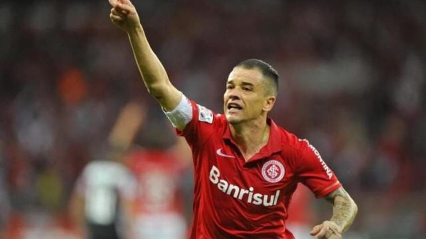 Internacional vence Vasco por 5 a 3 em 2013; D'Ale brilha em Caxias