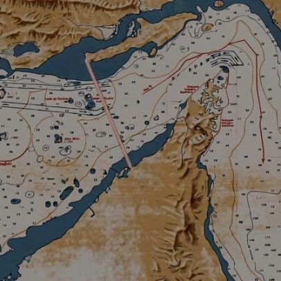 Irã afirma ter bloqueado navios de guerra dos EUA em Ormuz, EUA negam ataque