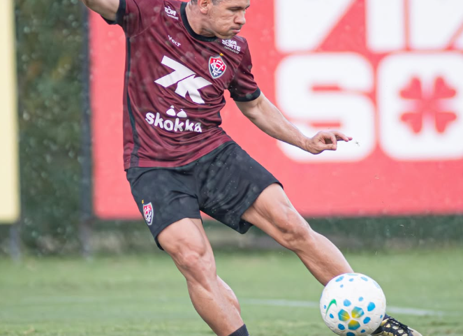 Vitória x Internacional no Campeonato Brasileiro: onde assistir ao vivo, escalações e arbitragem