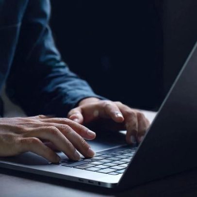 Profissionais avançam com IA; empresas ficam para trás, aponta Microsoft