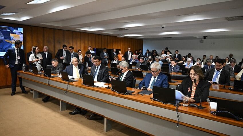Senado aprova pagamento de obras públicas com créditos tributários