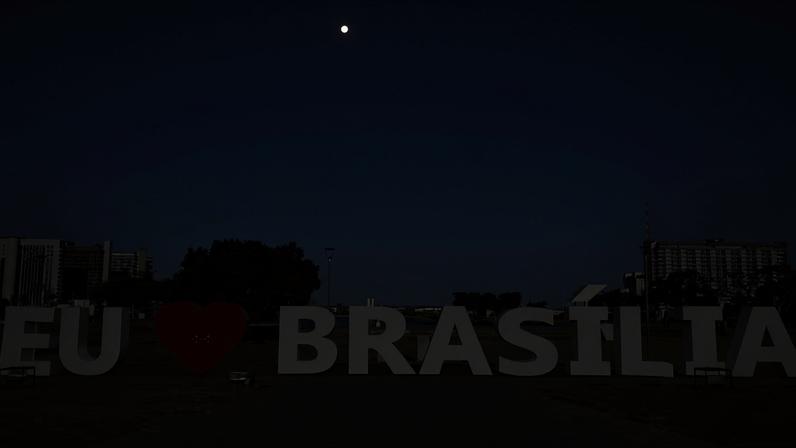 Letreiro "Eu amo Brasília" no Centro de Brasília — Foto: Nicole Angel/ G1 DF