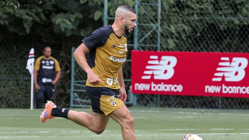 Dória em treino do São Paulo — Foto: Divulgação / São Paulo