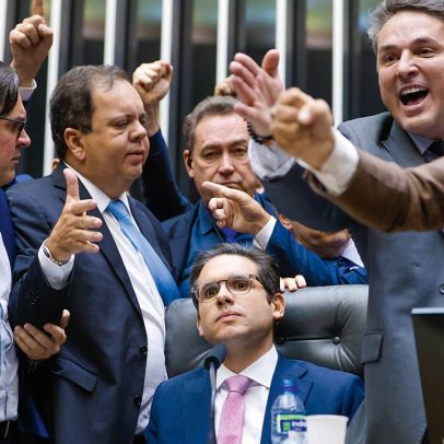 Punição a deputados por motim na Câmara será apenas simbólica, aponta análise
