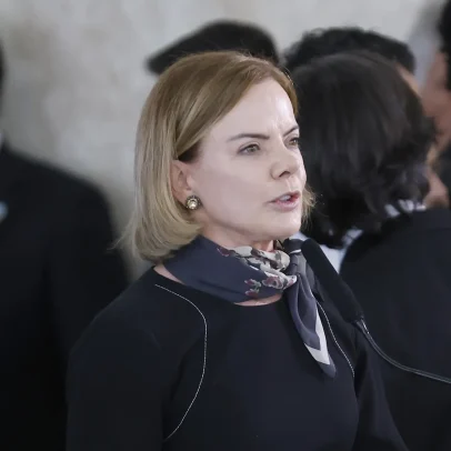 TJDFT revoga condenação de deputado que chamou Gleisi de amante
