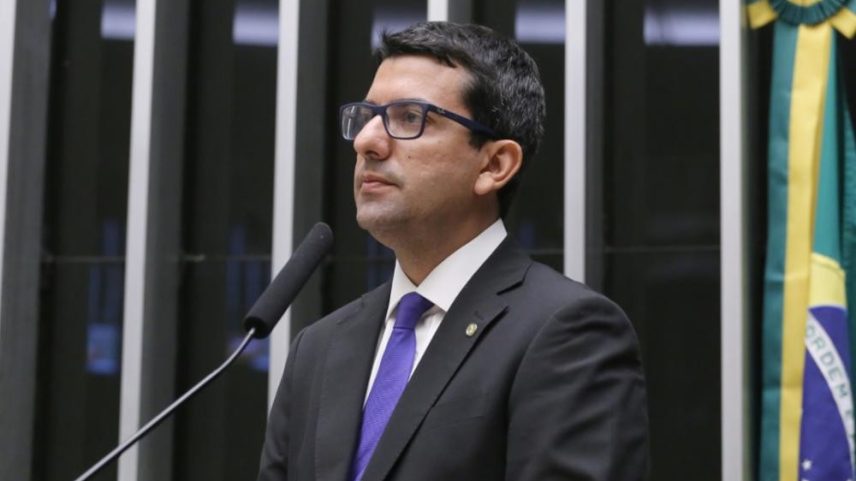 O deputado federal Marcelo Queiroz discursa na Câmara (Kayo Magalhães/Câmara dos Deputados)