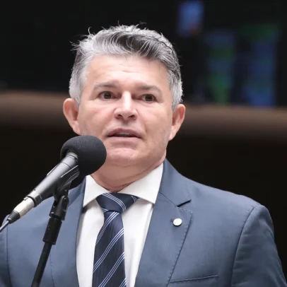 Deputado do PL cobra governo por vazamento de áudios de Flávio a Vorcaro