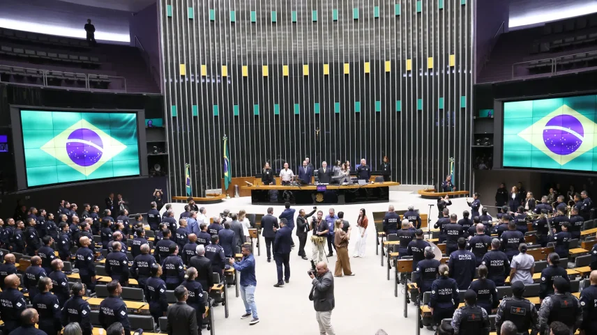 Derrubada do governo de taxa de importação levantou discussões sobre o placar nas Casas. (Foto: Kayo Magalhães / Câmara dos Deputados)