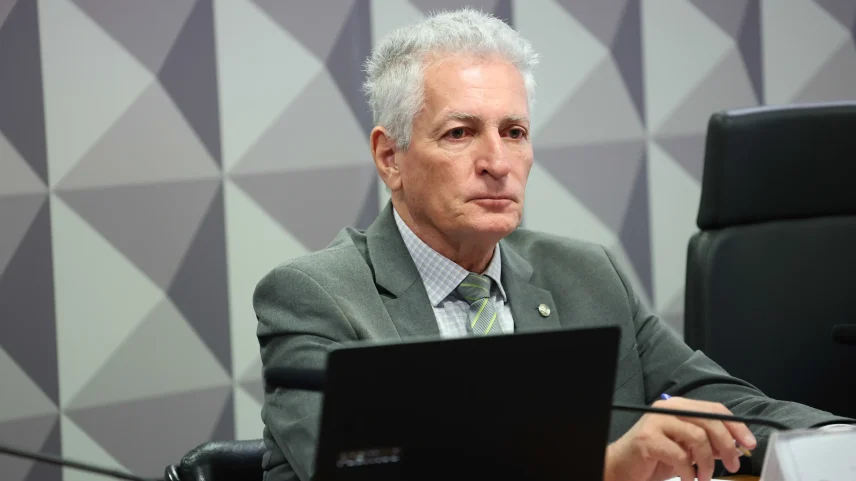 Rogério Correia alegou imunidade parlamentar, mas juíza viu abuso e determinou retratação. (Foto: Kayo Magalhães / Câmara dos Deputados)