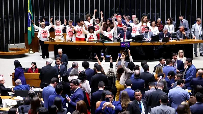 “O algoritmo moderno amplifica temas que a população sente na pele. E a escala 6x1 virou um retrato emocional do cansaço coletivo”, afirma o Alek Maracaja (Bruno Spada/Câmara dos Deputados/Divulgação)