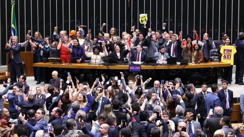 Deputados comemoram aprovação da PEC que acaba com a escala 6x1 - 27/05/2026