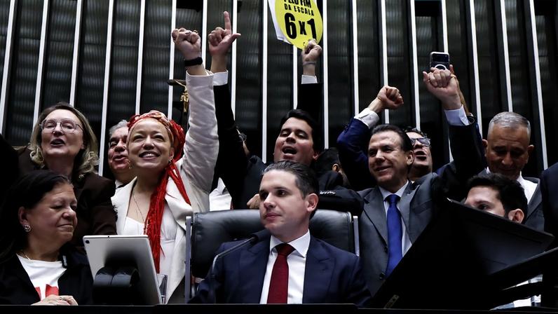 Votação do fim da escala 6x1 na Câmara