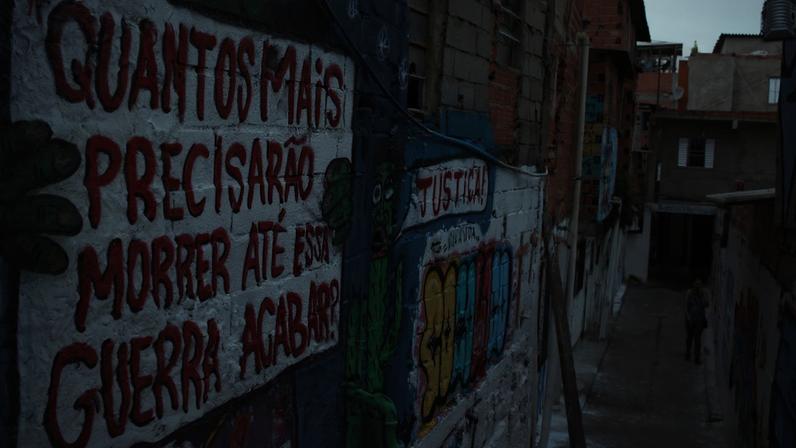 Beco é grafitado para homenagear os jovens mortos em Paraisópolis no ultimo domingo (1/12).