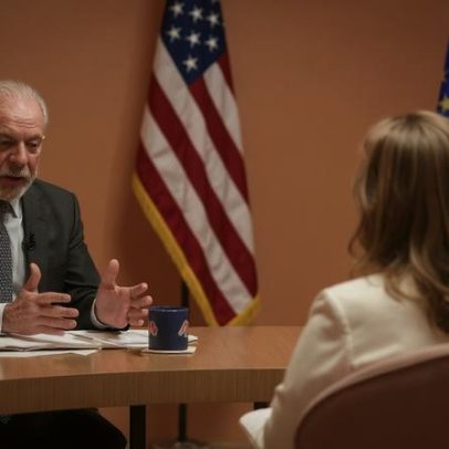 Lula promete vetar PL sobre envio em massa de mensagens