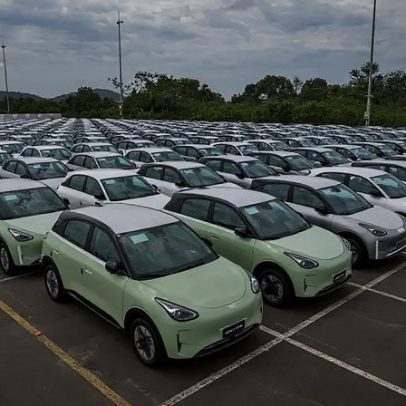 Estoques de carros importados no Brasil chegam a quase 6 meses de vendas