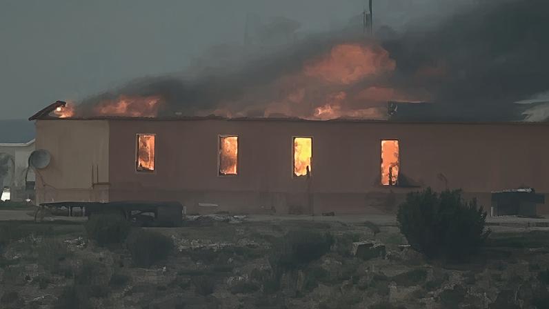Incêndio destrói casas em Amarillo, no Texas