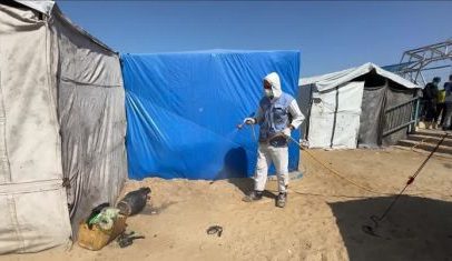 Famílias em Gaza enfrentam infestação de ratos em campos de refugiados