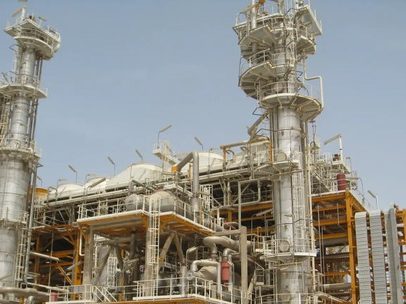 Petróleo fecha acima de US$ 102 com impasse nas negociações EUA-Irã