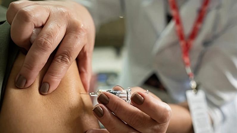Atraso na compra da Coronavac provoca perda de R$ 260 milhões, aponta TCU
