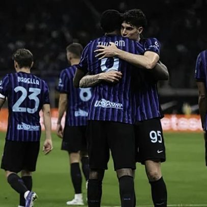 Inter de Milão vence Parma e é campeão italiano pela 21ª vez